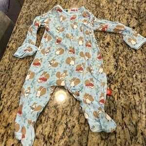 Magnetic Me 0-3 months pajamas with feet